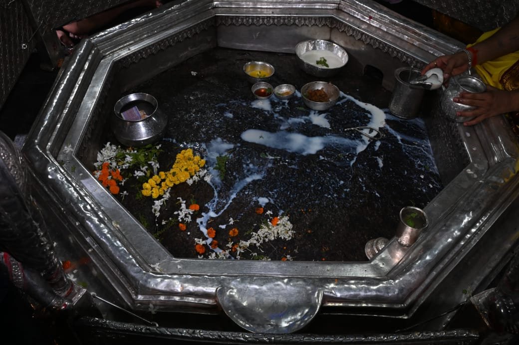 Vishnupad Temple and Falgu River Pind Daan in Gaya Ji